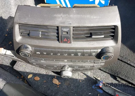 2012 Honda Accord 2.4 Se из США, поврежденный, VIN 1HGCP2F69CA127989